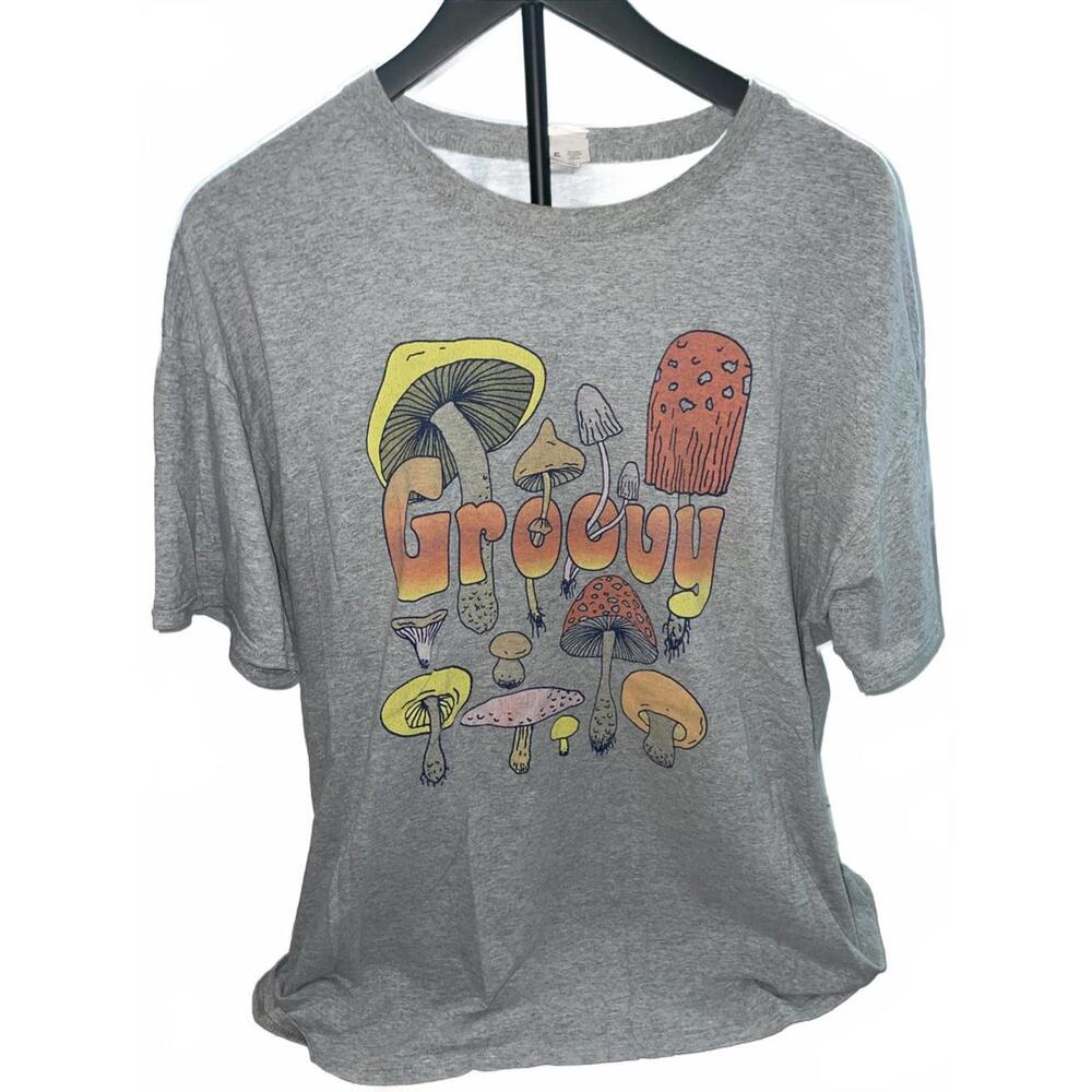 Groovy Mushroom Shirt MENS Size XLarge Grey Short Sleeve Graphic Tshirt